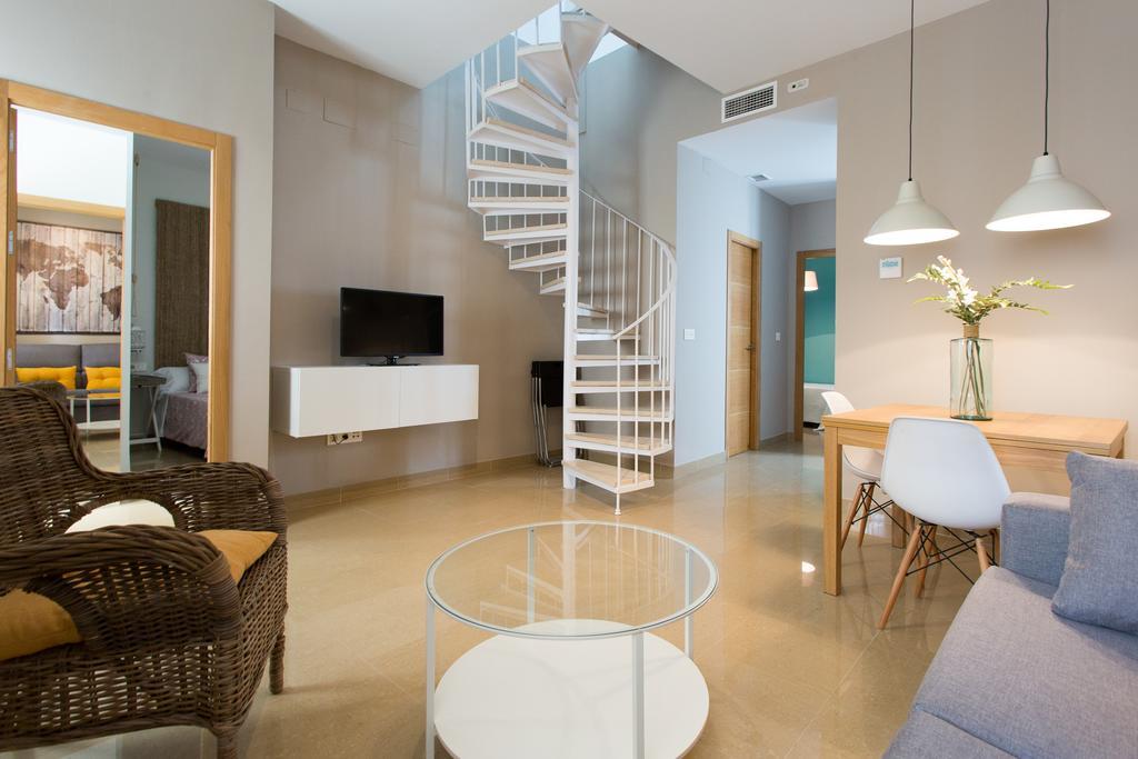Apartamentos Alberto Lista 9 Севилья Номер фото