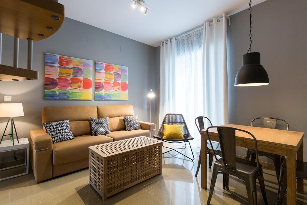 Apartamentos Alberto Lista 9 Севилья Экстерьер фото