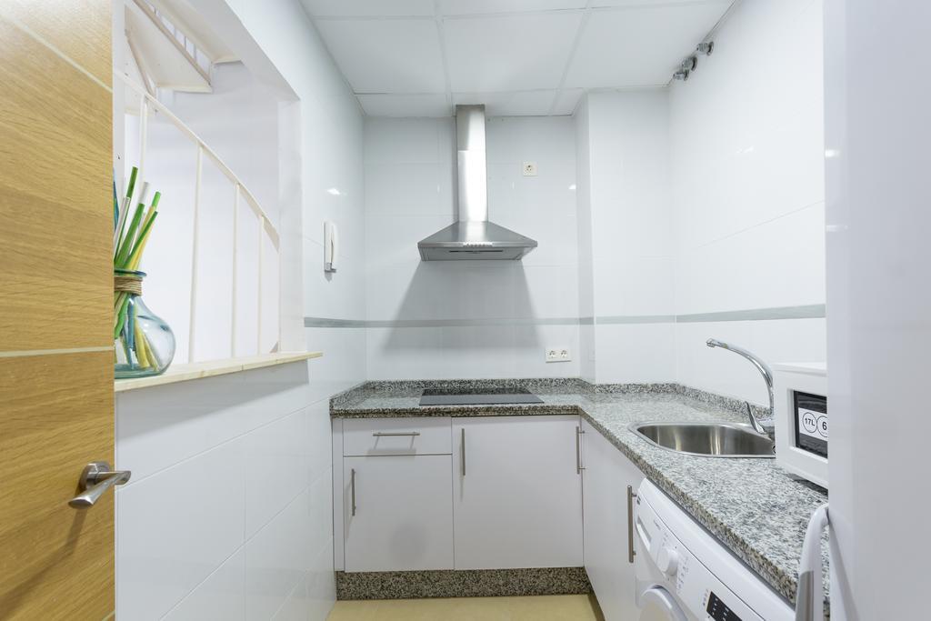 Apartamentos Alberto Lista 9 Севилья Экстерьер фото